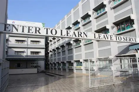 Montessori Complex High School